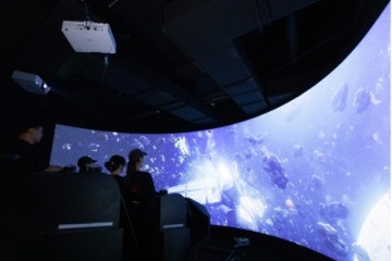 在元宇宙citywalk,超强沉浸感巨好玩!